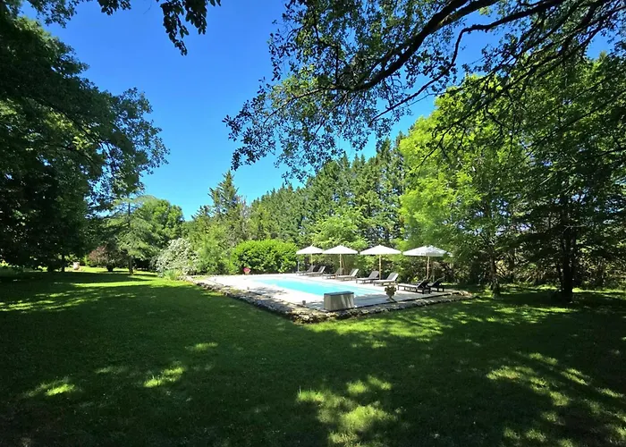 Avec Piscine Et Parking Prive En Perigord Noir - Fr-1-616-484 Дом отдыха Berbiguieres